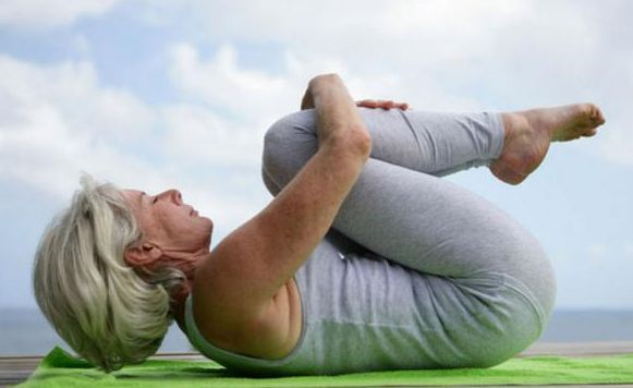 一项更适合钟老年人的TVT体育app运动：瑜伽让你年轻有活力气质好(图1)